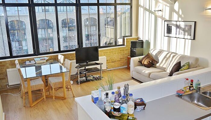 2 Bedroom Flat To Rent In Burrells Wharf Square, London, E14