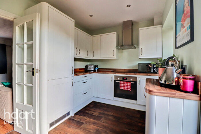 2 Bedroom Semi-Detached House For Sale In Winthorpe Close, Lincoln, LN6