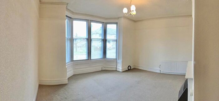 2 Bedroom Flat To Rent In Apartment, Hollins Road, Harrogate, HG1
