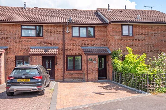 2 Bedroom Terraced House For Sale In Alder Hill Drive, West Totton, SO40