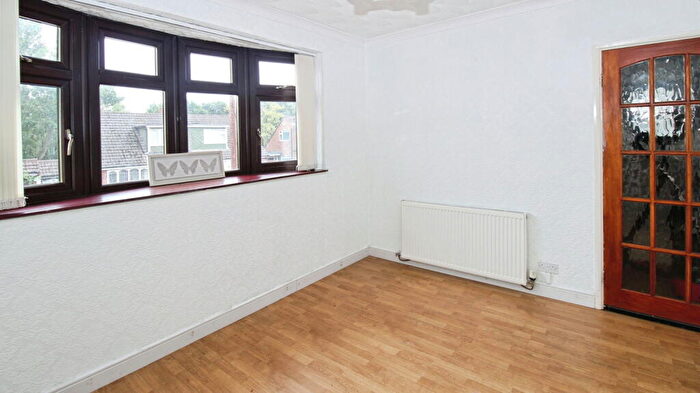 3 Bedroom Semi-Detached Bungalow For Sale In Birch Tree Gardens, Brierley Hill, DY5