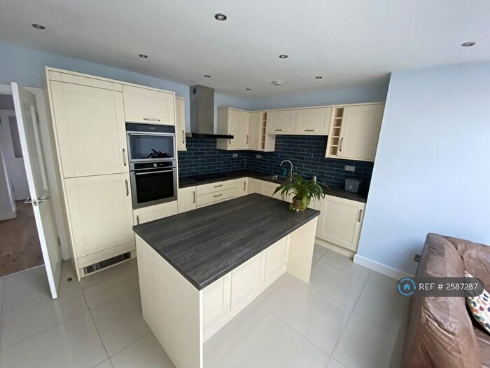 3 Bedroom Terraced House To Rent In Burton Road, Manchester, M20