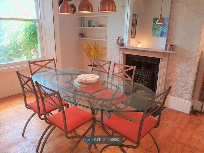 4 Bedroom Maisonette To Rent In Liverpool Road, London, N1