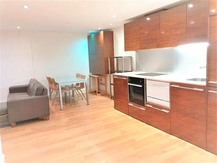 2 Bedroom Apartment To Rent In The Ropewalk, Nottingham, Nottinghamshire, NG1