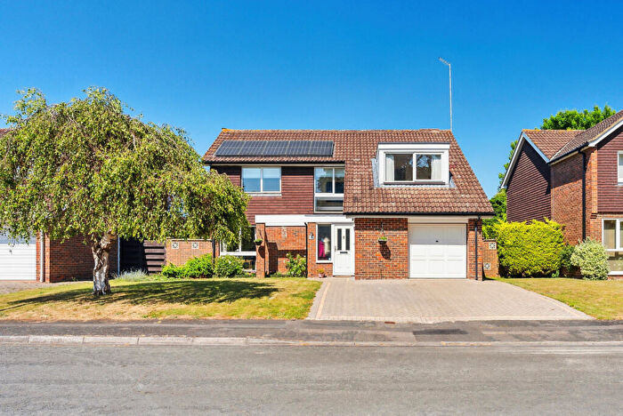 4 Bedroom Detached House For Sale In Ashley Park, Maidenhead, SL6