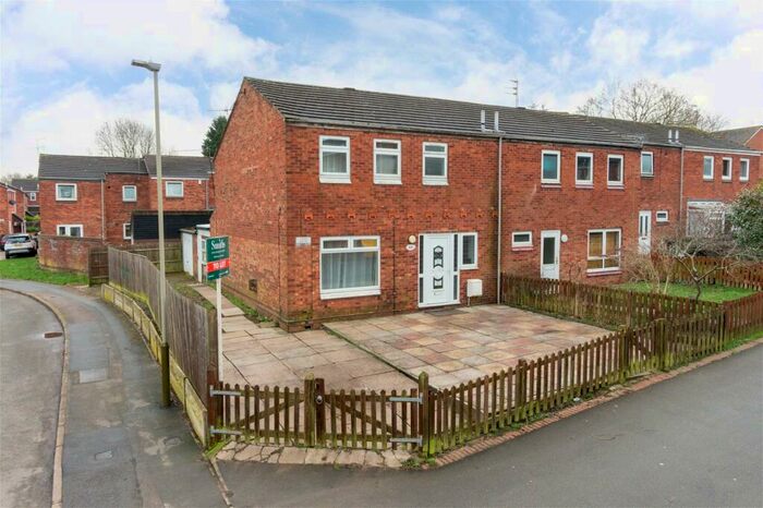 3 Bedroom Town House To Rent In Neston Road, Leicester, LE2