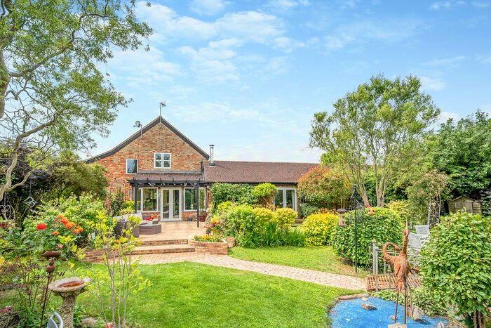 3 Bedroom Country House For Sale In Hogshaw, Buckingham, Buckinghamshire, MK18