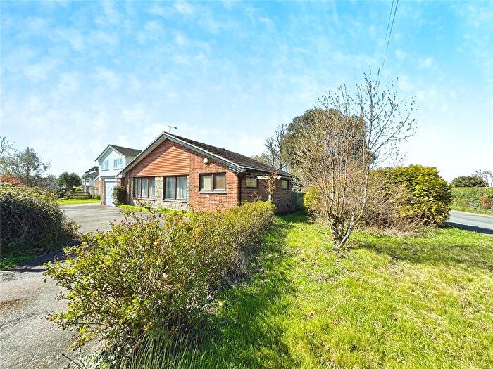 4 Bedroom Bungalow For Sale In White Hill Close, Lower Hardres, Canterbury, Kent, CT4