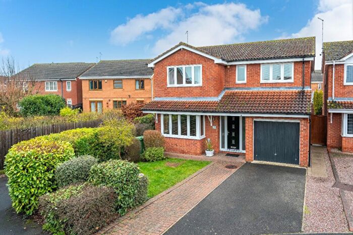 4 Bedroom Detached House For Sale In Chatsworth Close, Market Deeping, PE6