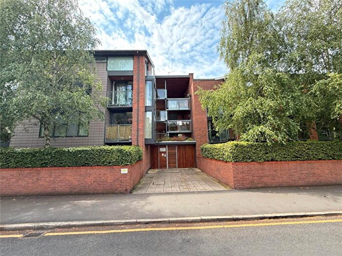 2 Bedroom Apartment To Rent In Barlow Moor Road, Didsbury, Manchester, M20