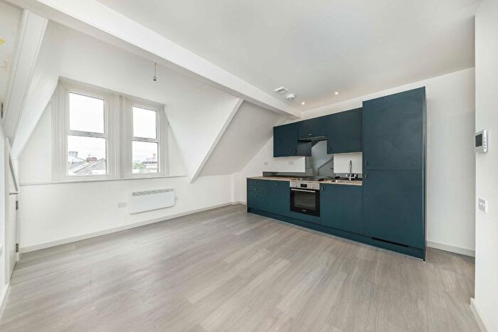 1 Bedroom Flat For Sale In Grove Vale, London, SE22