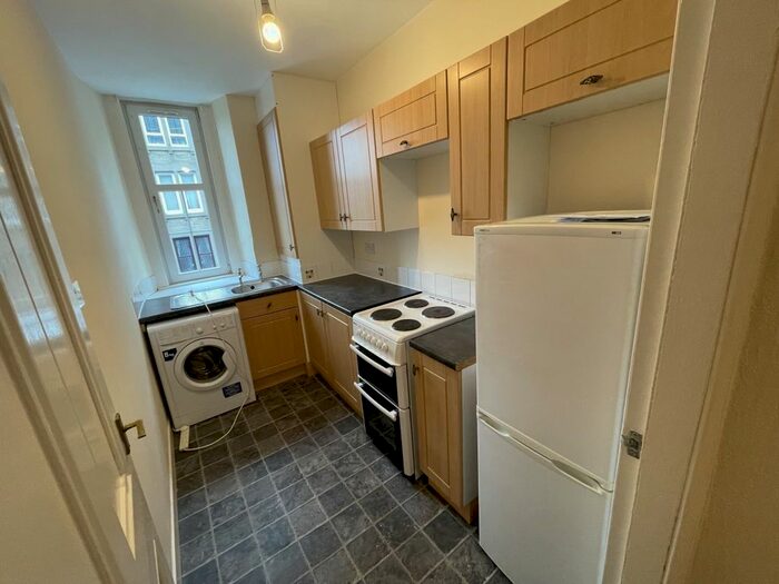 2 Bedroom Flat To Rent In Blackness Road, Dundee, DD2