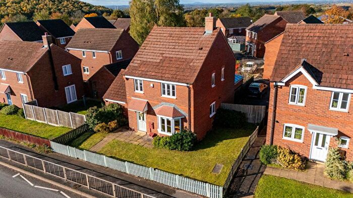 4 Bedroom Detached House For Sale In Stafford Road, Huntington, Cannock, WS12