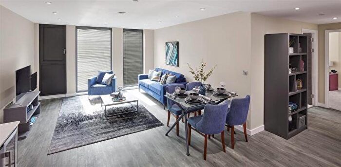 2 Bedroom Apartment To Rent In Burlington House Tariff Street, M1