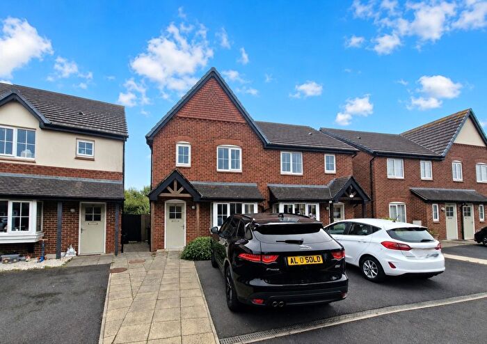 3 Bedroom Semi-Detached House To Rent In Tennyson Drive, Blackpool, FY2