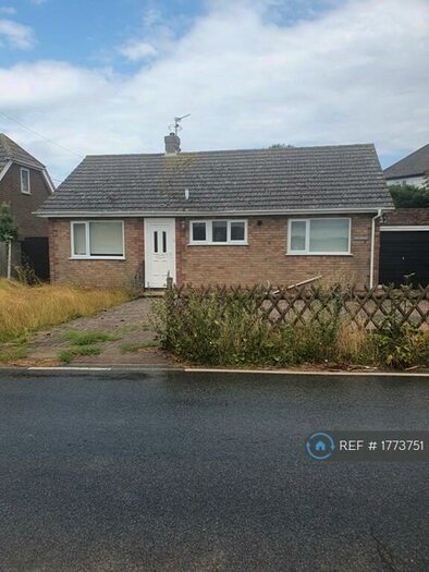 2 Bedroom Bungalow To Rent In Adisham Rd, Canterbury, CT4