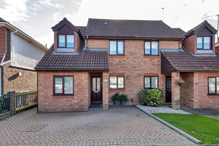 3 Bedroom Semi Detached House For Sale In Hilden Park Road, Hildenborough, TN11