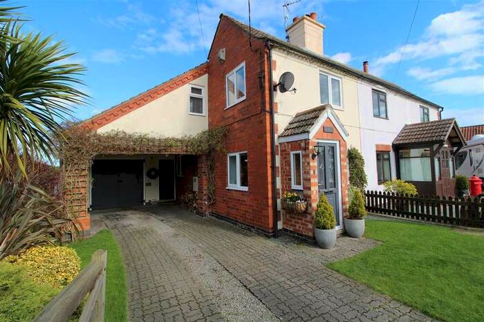 3 Bedroom Semi-Detached House For Sale In Sumar, Back Lane, Barnby, Newark, NG24