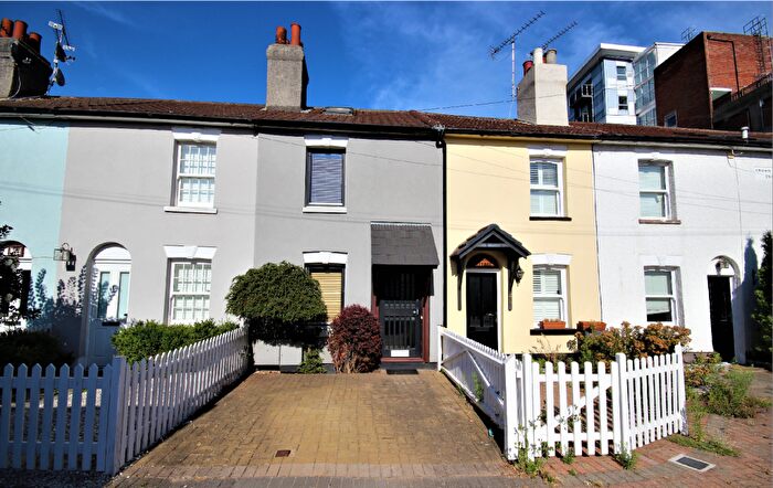 1 Bedroom Terraced House To Rent In Crown Street, Brentwood, CM14