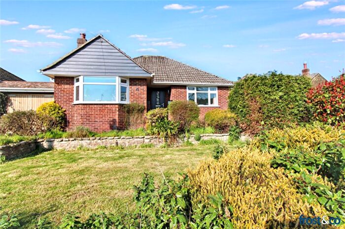2 Bedroom Bungalow For Sale In Annet Close, Hamworthy, Poole, Dorset, BH15