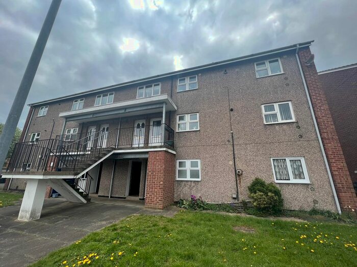 2 Bedroom Flat To Rent In Commercial Road, Grantham, NG31