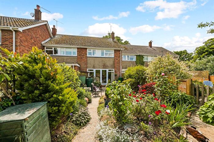 3 Bedroom Terraced House For Sale In Hunston, PO20