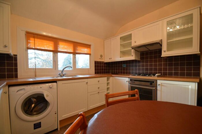 2 Bedroom Flat To Rent In Lordswood Road, Harborne, Birmingham, B17