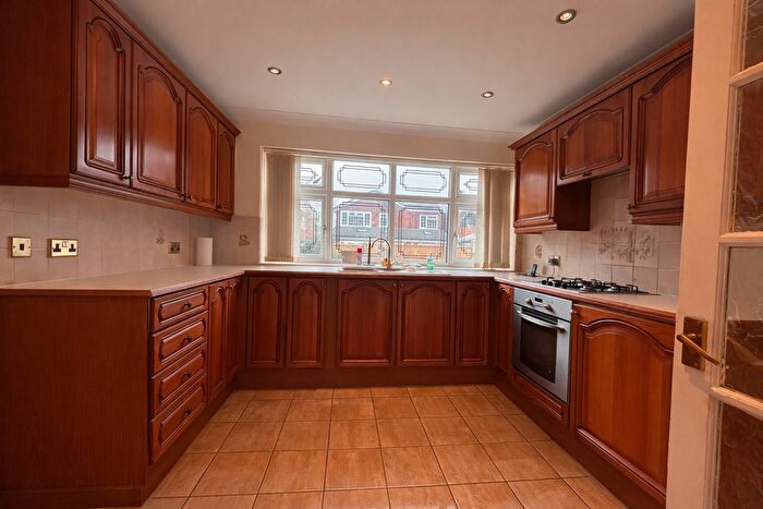 4 Bedroom Property To Rent In Park Hall Road, Walsall, WS5