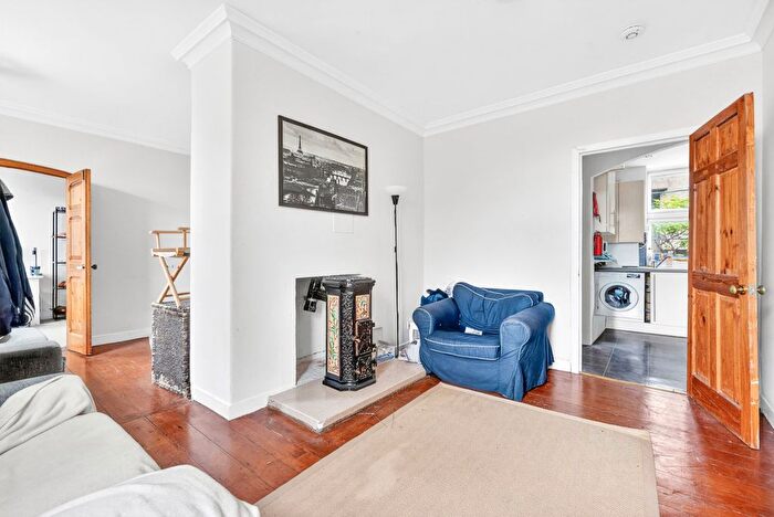 3 Bedroom Flat To Rent In Matilda House, St. Katharines Way, E1W