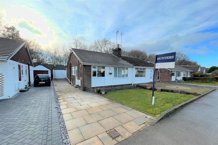 2 Bedroom Semi-Detached Bungalow To Rent In Barfield Crescent, Shadwell, Leeds, LS17