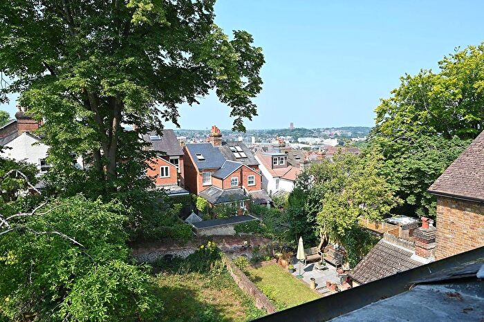 1 Bedroom Flat To Rent In Jenner Road, Guildford, GU1