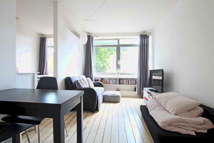1 Bedroom Flat To Rent In King Edward's Road, London, E9