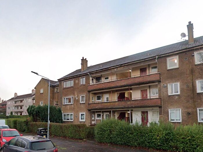 2 Bedroom Flat To Rent In Muirskeith Road, Glasgow, G43