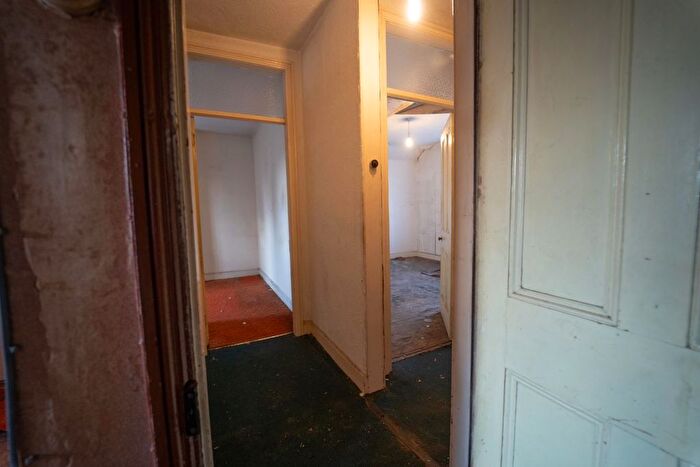 3 Bedroom End Of Terrace House For Sale In Leighswood Road, Aldridge, Walsall, WS9