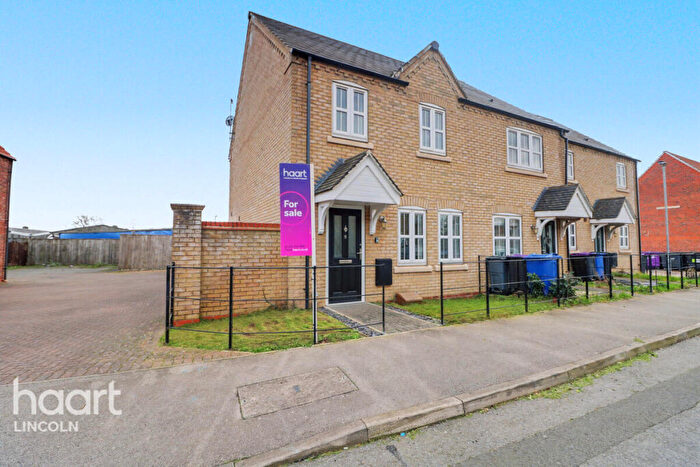 3 Bedroom End Of Terrace House For Sale In Bob Rainsforth Way, Gainsborough, DN21