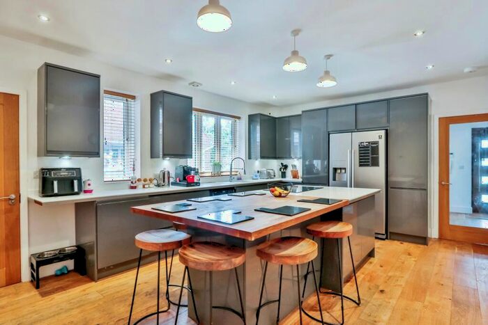 4 Bedroom Detached House For Sale In Magna Road, Bournemouth, Dorset, BH11