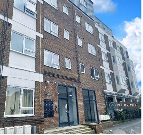 1 Bedroom Flat To Rent In Queensway, Bletchley, Milton Keynes, MK2