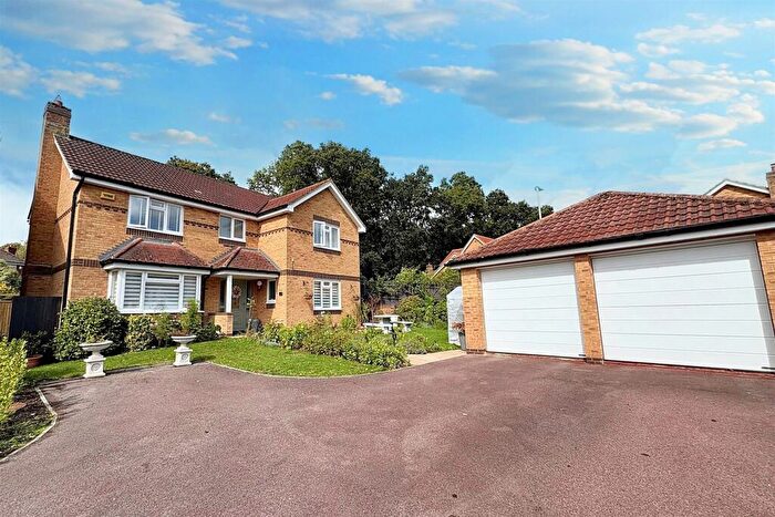 4 Bedroom Detached House For Sale In Verwood, BH31