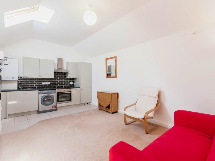 1 Bedroom Flat To Rent In North Parade Avenue, Oxford, OX2