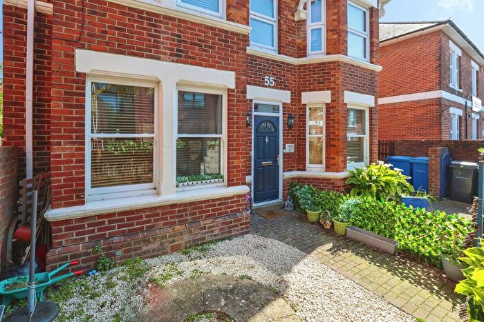 2 Bedroom Flat For Sale In Lagland Street, Poole, BH15