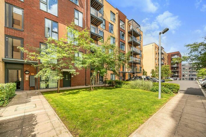 2 Bedroom Flat To Rent In Silverworks Close, Colindale, London, NW9