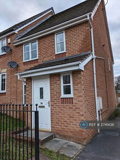 3 Bedroom Semi Detached House To Rent In Middlewood Drive, Sheffield, S6