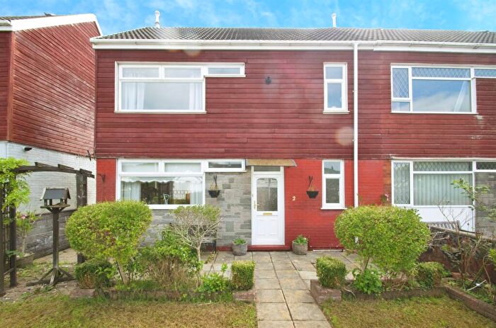 3 Bedroom Semi-Detached House For Sale In Pond Mawr, Maesteg, CF34