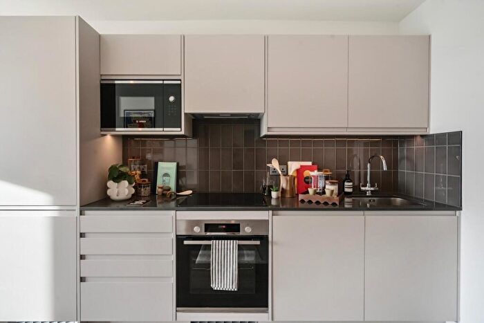 Apartment To Rent In Uncle Leeds, Whitehall Leeds, LS12