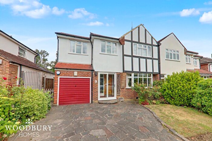 4 Bedroom Semi-Detached House For Sale In Dukes Avenue, Theydon Bois, CM16