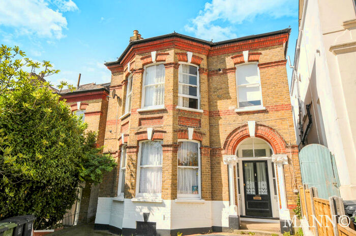 1 Bedroom Flat To Rent In Devonshire Road, Forest Hill, SE23