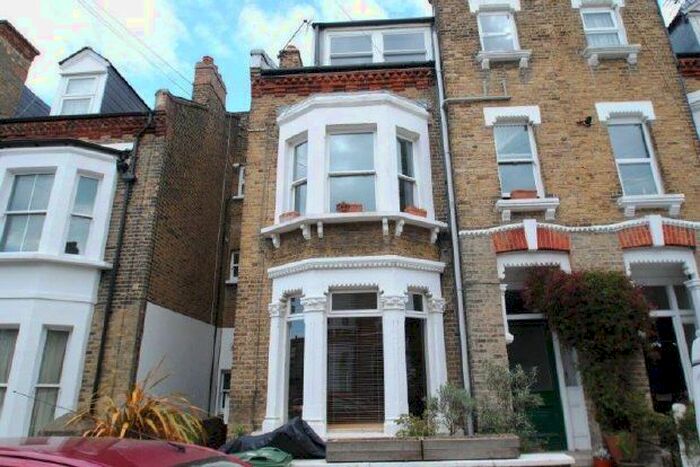 Studio To Rent In Brailsford Road, London, SW2