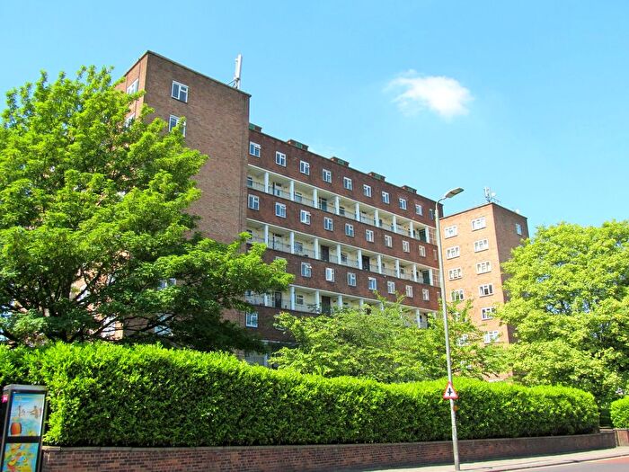 2 Bedroom Flat To Rent In Anerley Road, Anerley, SE19