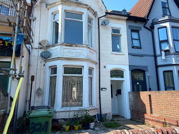2 Bedroom Flat To Rent In London Road, Portsmouth, PO2