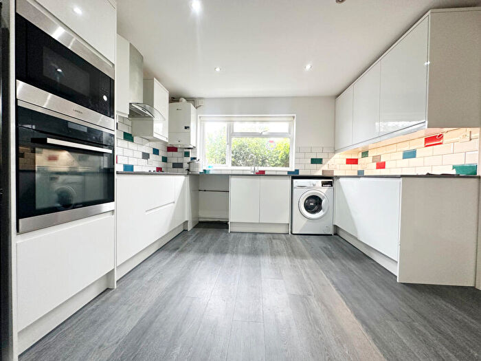 3 Bedroom Semi-Detached House To Rent In Russett Way, Swanley, BR8